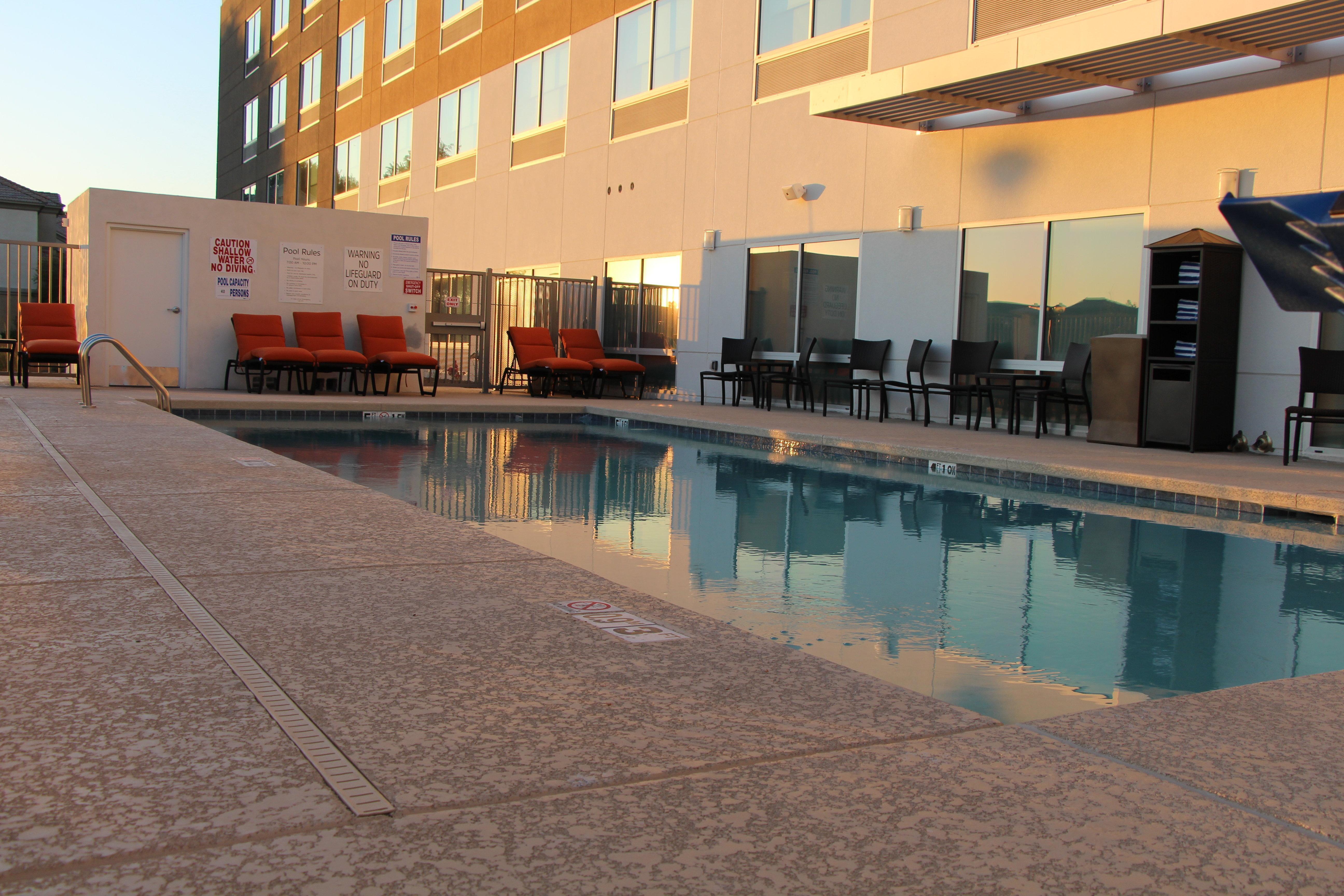 Holiday Inn Express & Suites - Phoenix - Airport North By Ihg מראה חיצוני תמונה